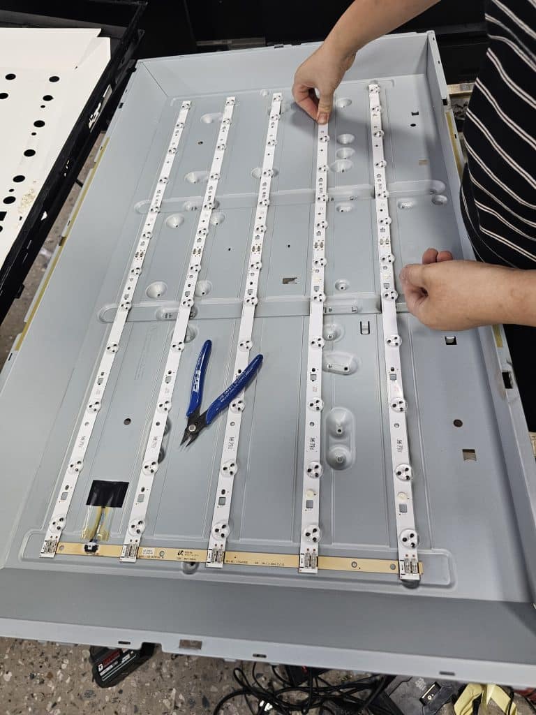 den nen tivi led samsung